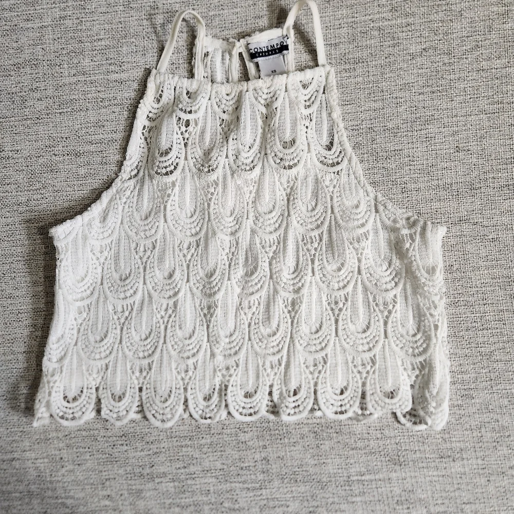 White crop - Picture 1 of 3